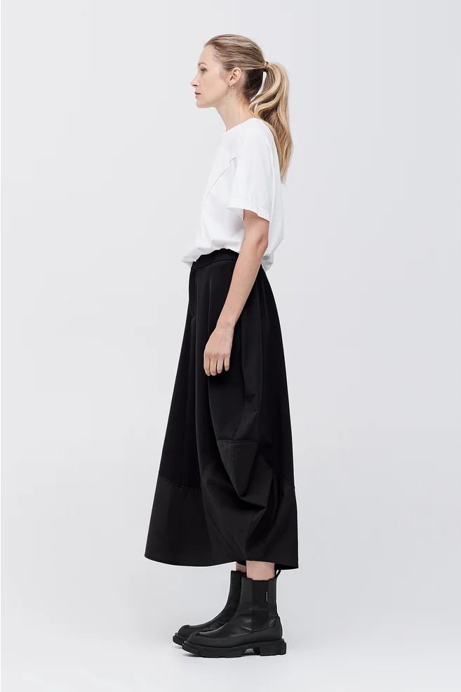 Wave Skirt (Black)