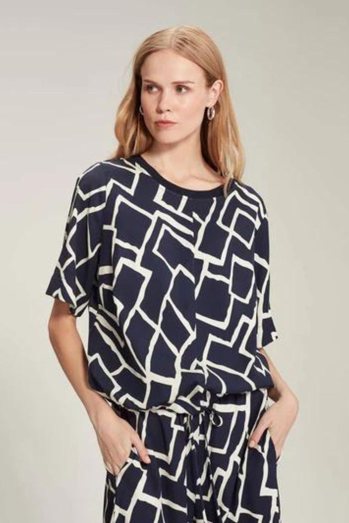 Dea Print Top (Navy Print)